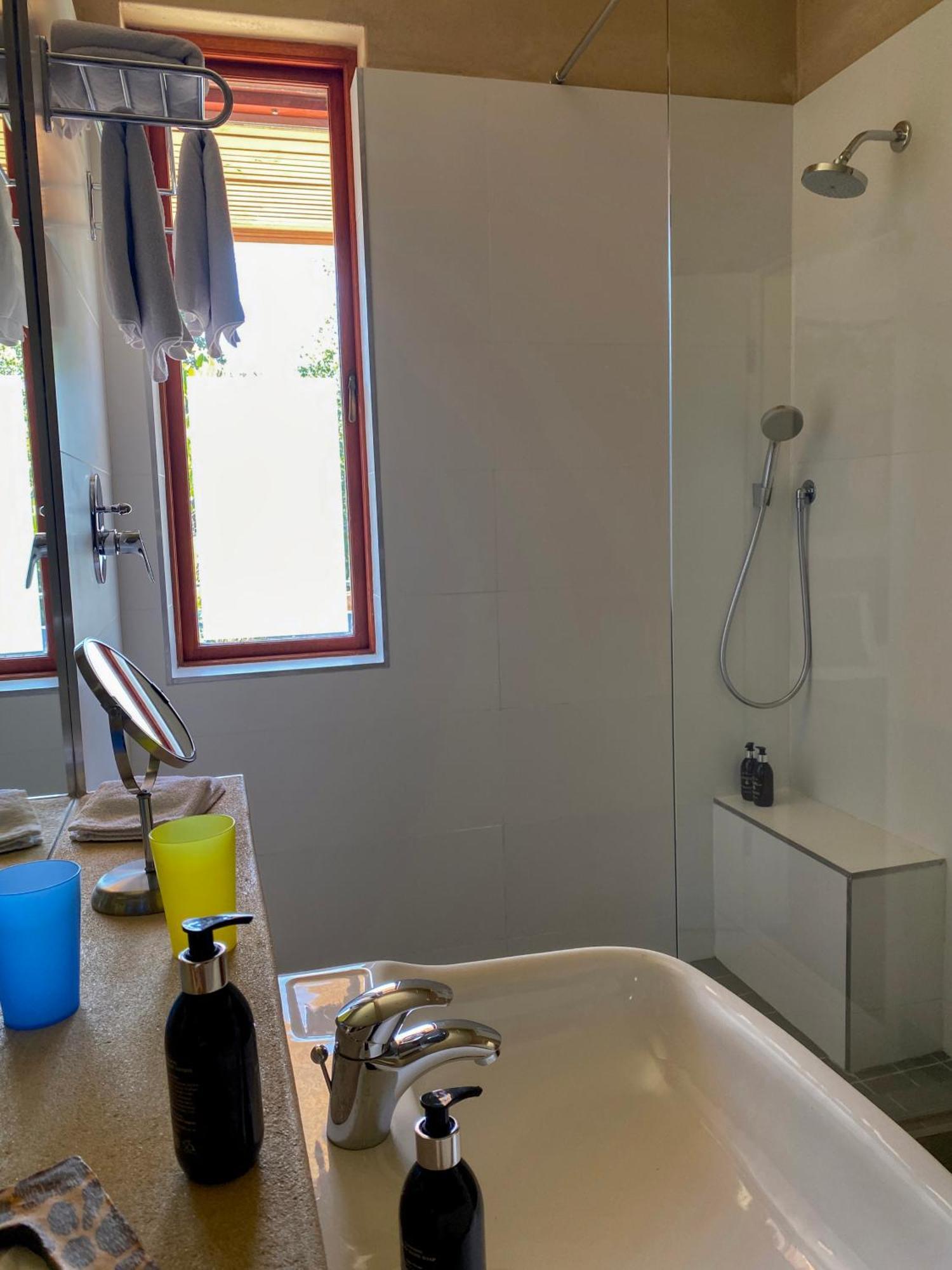 Lezard Bleu Guest House Кейптаун Екстериор снимка